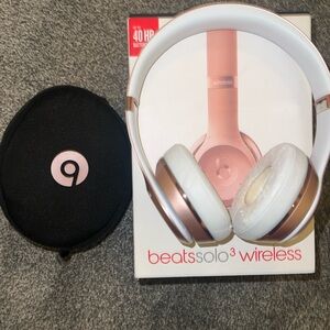Beats by Dre Solo3 Wireless Headphones - Rose Gold and White | USED